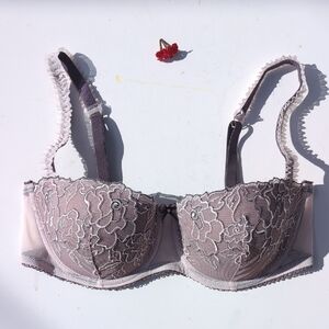 George Lace Underwire Bra in Mauve and Ivory Size 36C